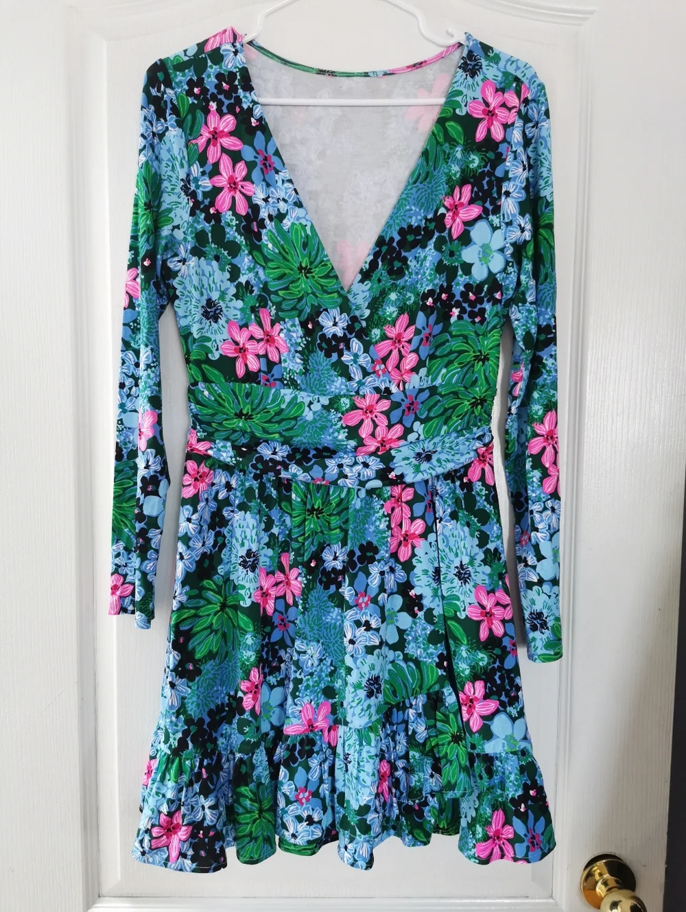 Lilly Pulitzer Blue and Green Fit and Flare Wrap romper Ptp 19.5" - Picture 4 of 12